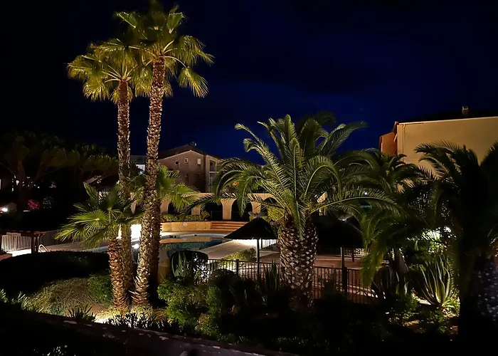 Lejlighed L Arbanais Hyères